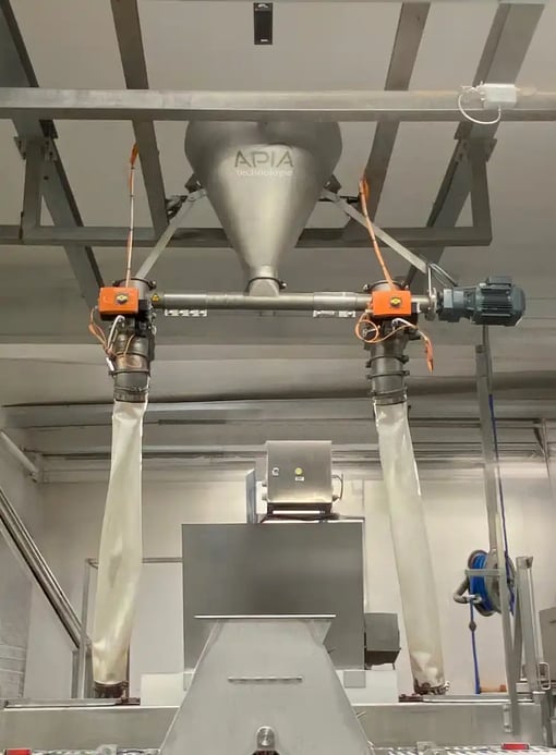 dosage de lactose sur 2 pétrins à partir d'une trémie pesée