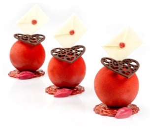 3 gâteaux individuels élaborés à partir des préparations à base de fruits de la marque Ravifruits